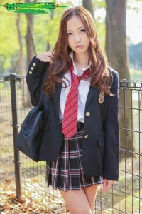 真野優莉亞