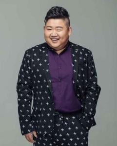 張藝騫 張藝騫