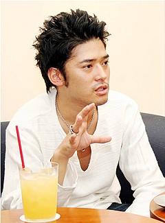 高岡奏輔 高岡奏輔