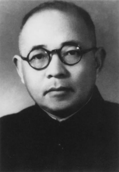 王亞南