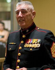 李·厄米 李·厄米
