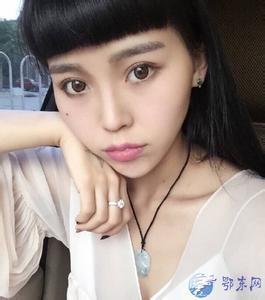 王依梓 王依梓