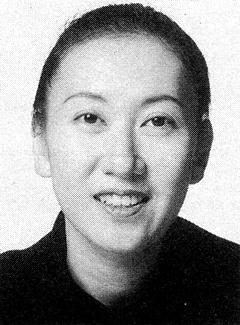 伊野尾理枝 伊野尾理枝