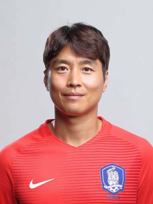 李同國