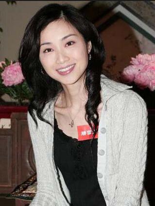 譚小環